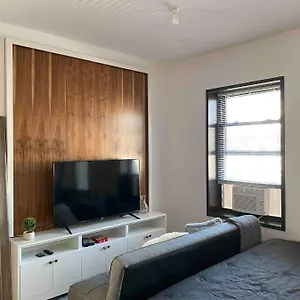 Apartment 145 St Queens Near Jfk, Lga, & Citi Field, Free Parking In The Backyard 646-667-6696, New York